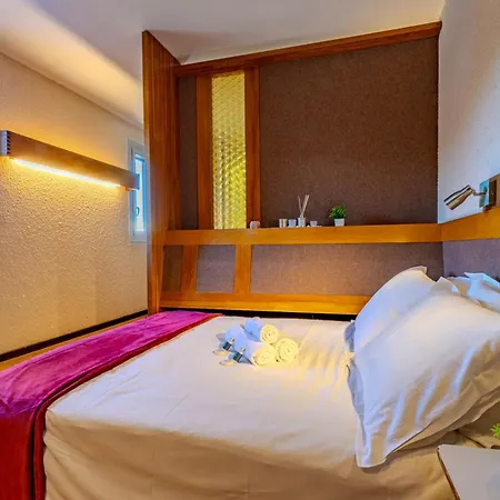 1650, In Out, Exceptional With Panoramic Views 아파트호텔 3*