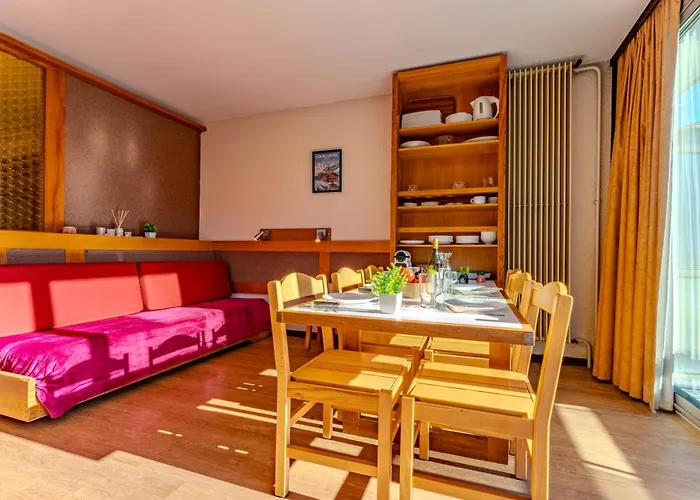 1650, In Out, Exceptional With Panoramic Views Κουρσεβέλ