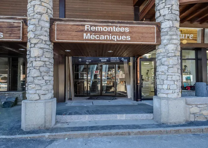 Ξενοδοχείο με διαμερίσματα 1650, In Out, Exceptional With Panoramic Views 3*