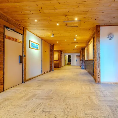 1650, In Out, Exceptional With Panoramic Views Courchevel