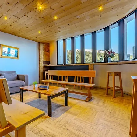 1650, In Out, Exceptional With Panoramic Views